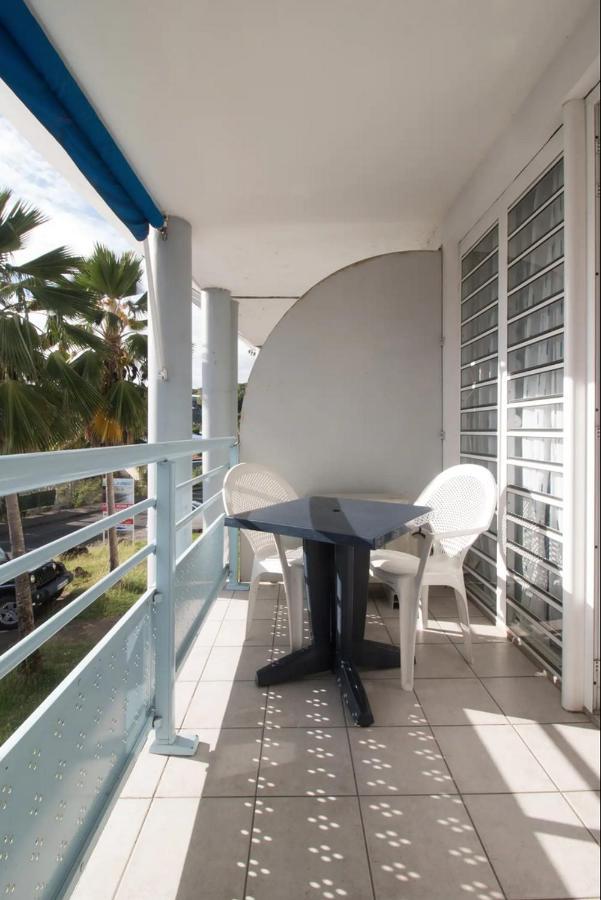 Apartamento Un Pied-A-Terre Face A La Marina Le Marin Exterior foto