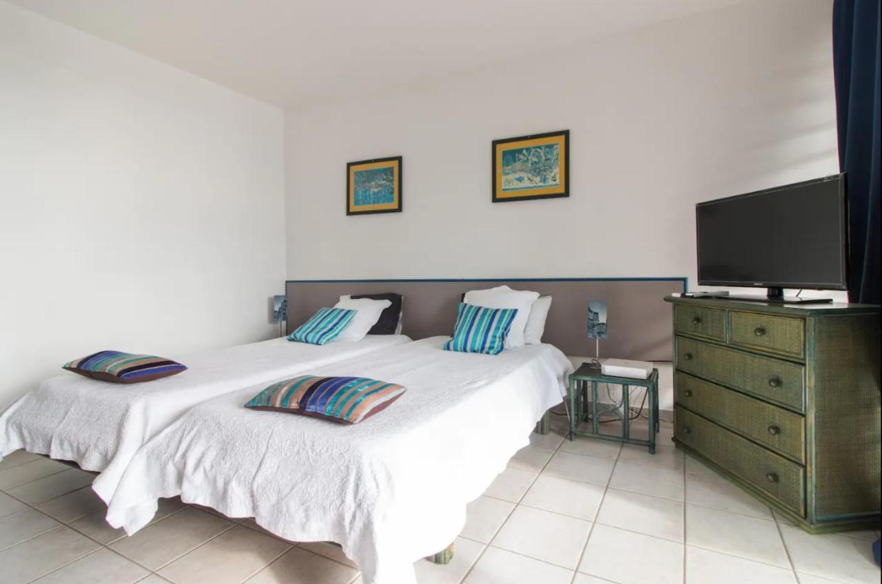 Apartamento Un Pied-A-Terre Face A La Marina Le Marin Exterior foto