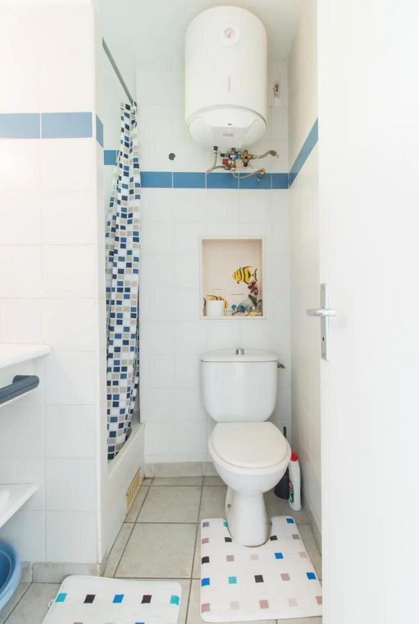 Apartamento Un Pied-A-Terre Face A La Marina Le Marin Exterior foto