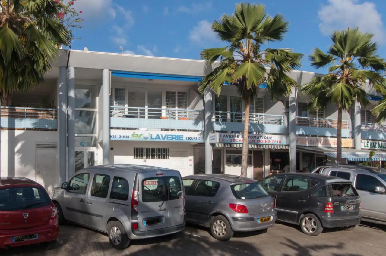 Apartamento Un Pied-A-Terre Face A La Marina Le Marin Exterior foto